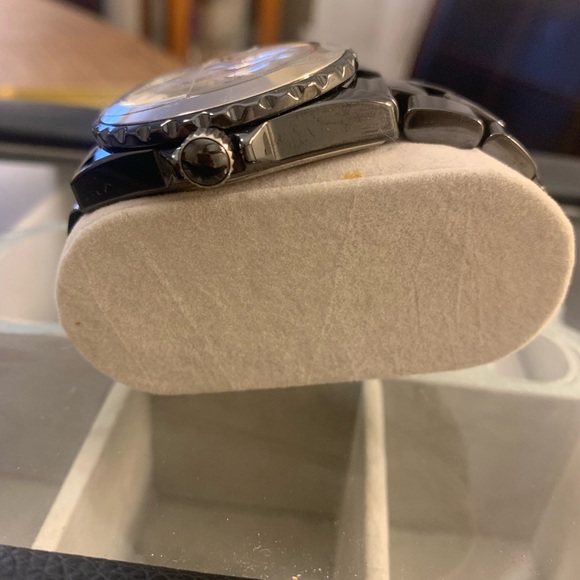 VicencE Swiss Black Watch - Picture 3 of 9